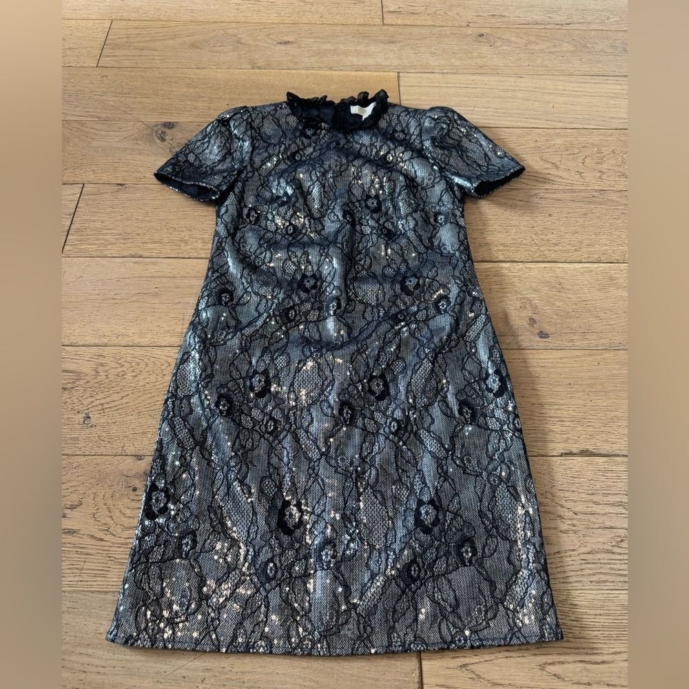 Michael Kors Silver Sequin Black Lace Shift Dress‎ Ruffle Neck XS NWT (736)